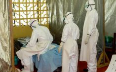 Experţi: Ebola s-ar putea răspândi în Europa în două săptămâni